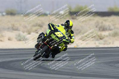 media/Apr-26-2025-BRL Bagger Racing League (Sat) [[9e270f465f]]/3-Super Street Baggers Qualifying/